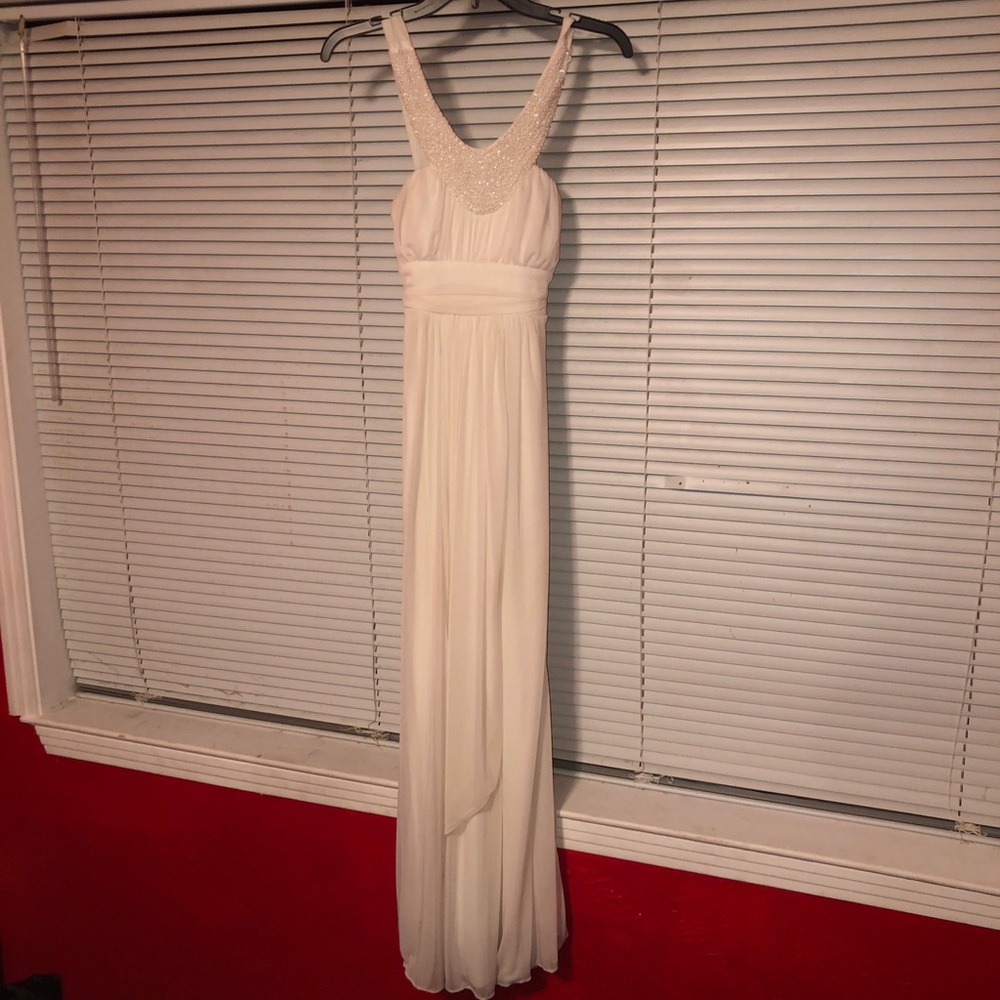 White prom/wedding dress